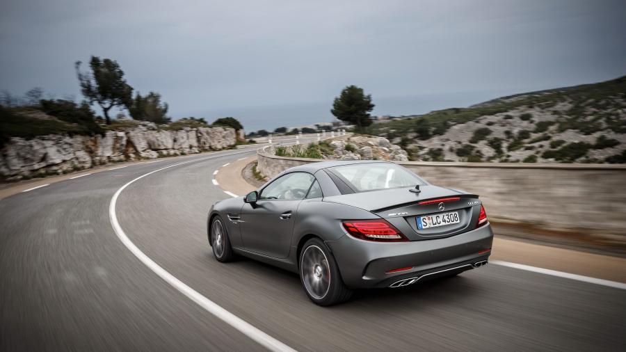  Mercedes-AMG SLC43 2016 года  (фото 25 из 40)